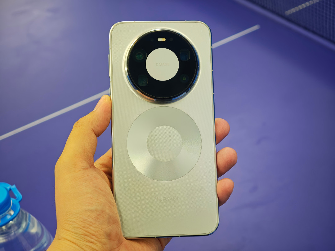 Mate90 定档 9 月 23 日、Mate80 已经跌到 3799 元:这一个月到底等不等?