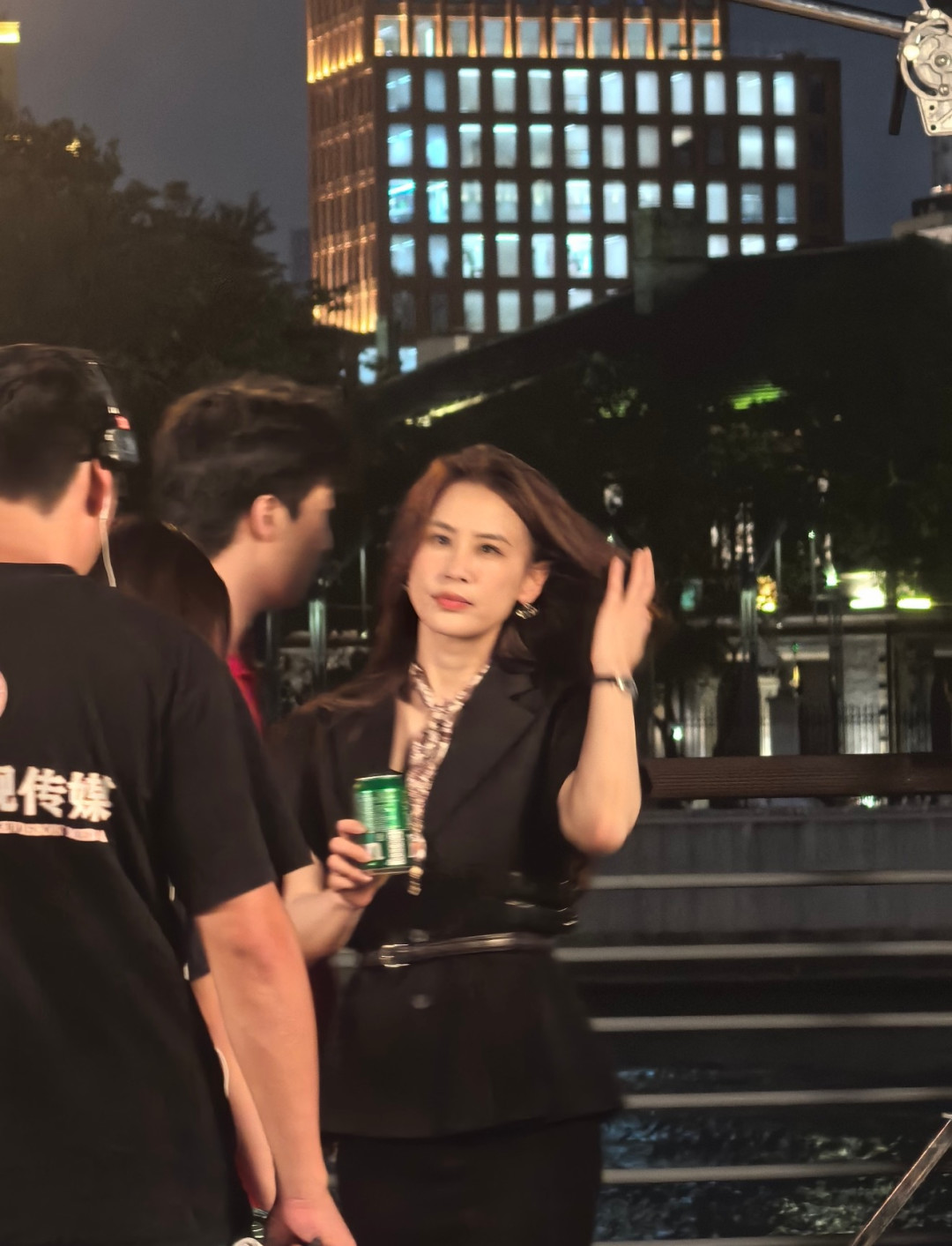 黄圣依新剧《花开未晚》杀青：婚变主妇逆袭当头部主播，23天拍摄周期有点悬