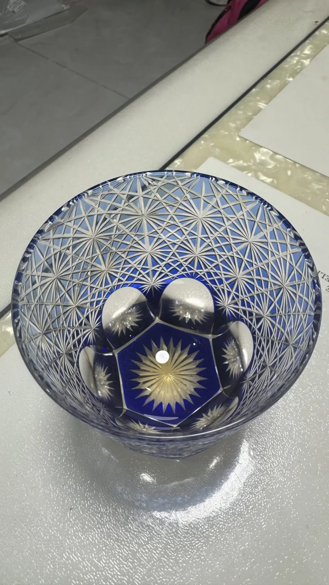 同一只蓝雏菊,价格从100多到8000+:江户切子避坑指南,看完再掏钱