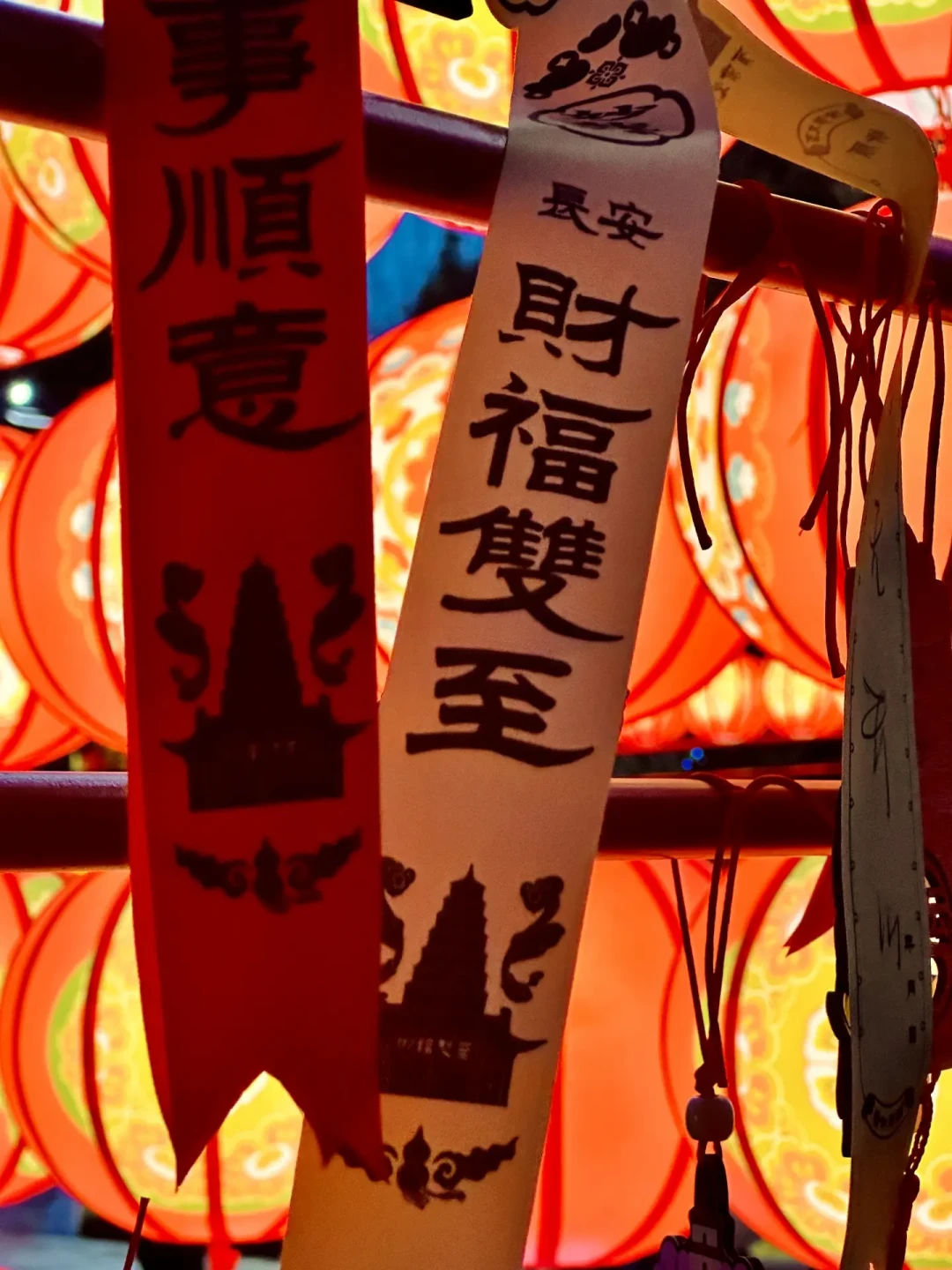 138元的汉服妆造,怎么就花成了600:大唐不夜城的价位表和坑,替你查好了