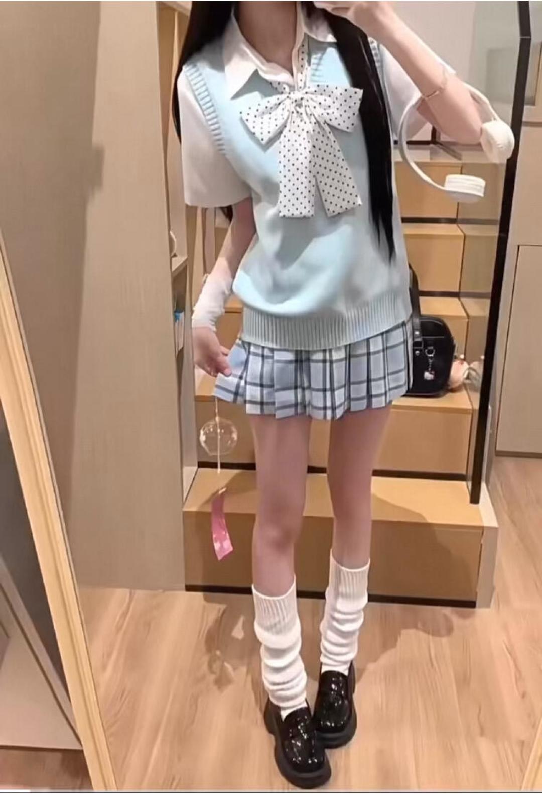 同款JK,别人穿出校供感,你穿出服务员感?翻了60多条听劝帖,问题就5个