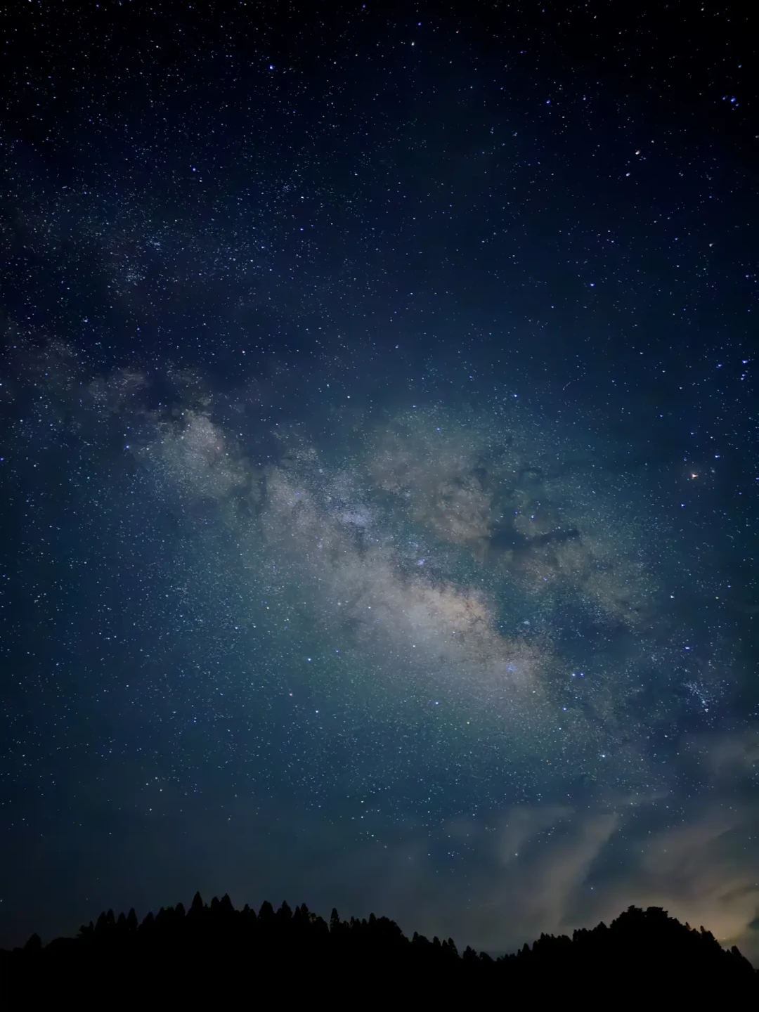 英仙座流星雨结束了,三脚架先别收:9月的无月窗口,是今年拍银河的最后机会