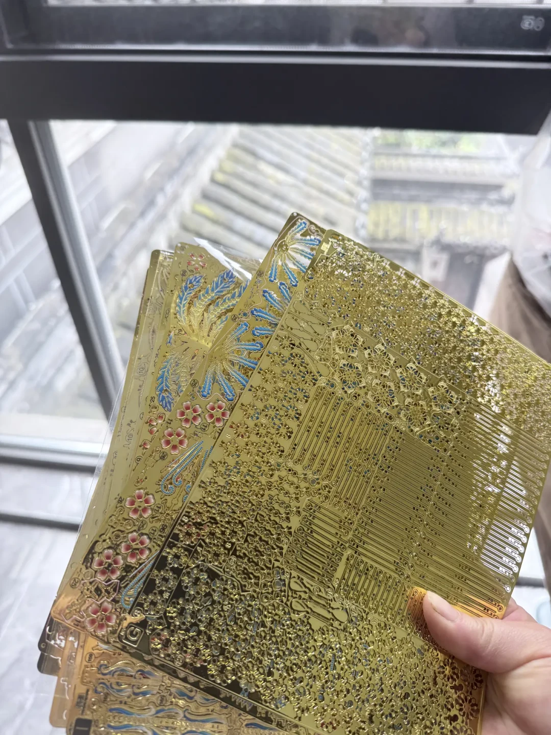 凤冠拼不完，已经有人帮你拼了：金属拼图代拼按星级报价60-600元，下单前先看这份避坑清单