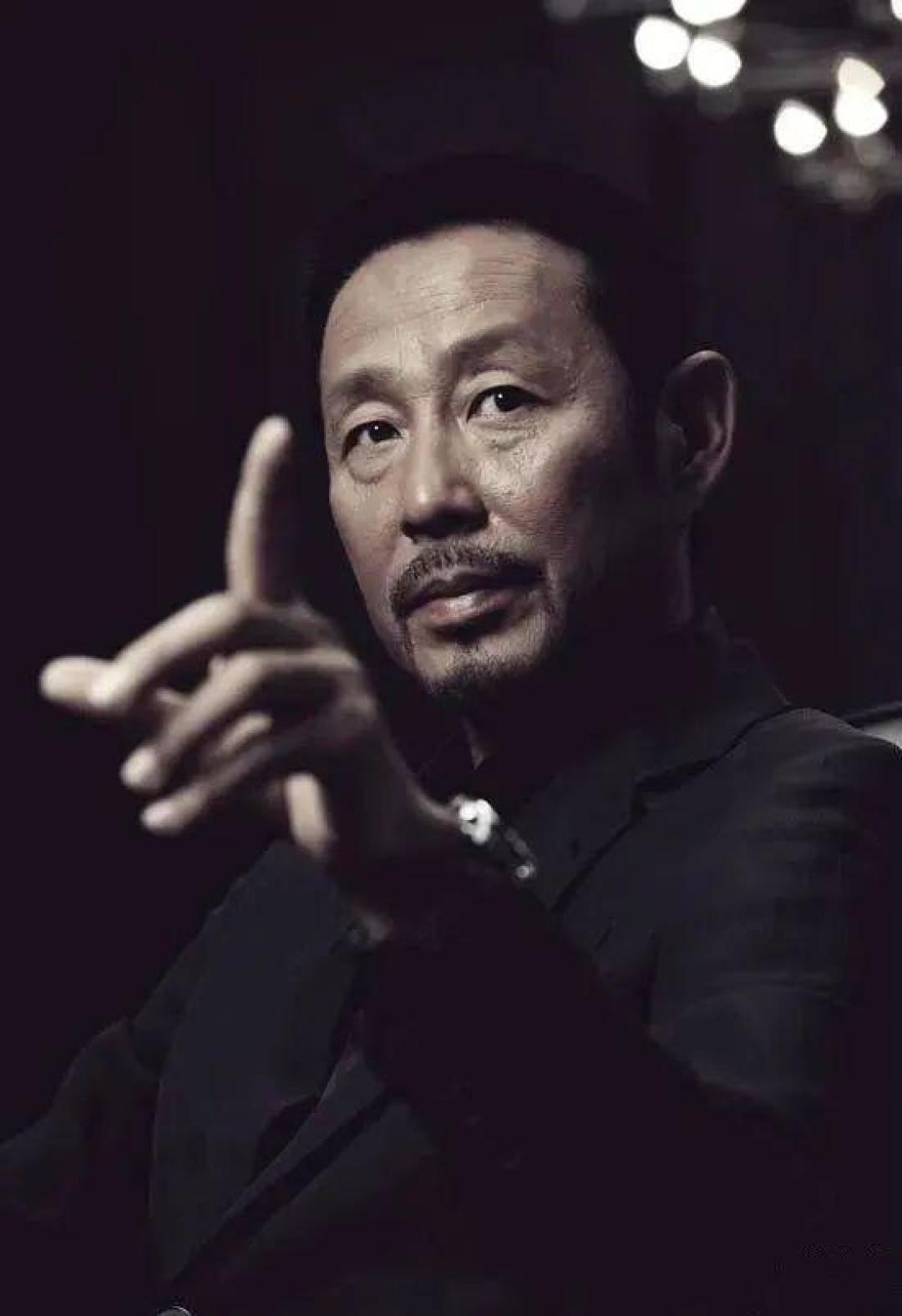 陈道明演啥都一个样?吵了十天的争论,我翻完他40年的角色清单找到答案