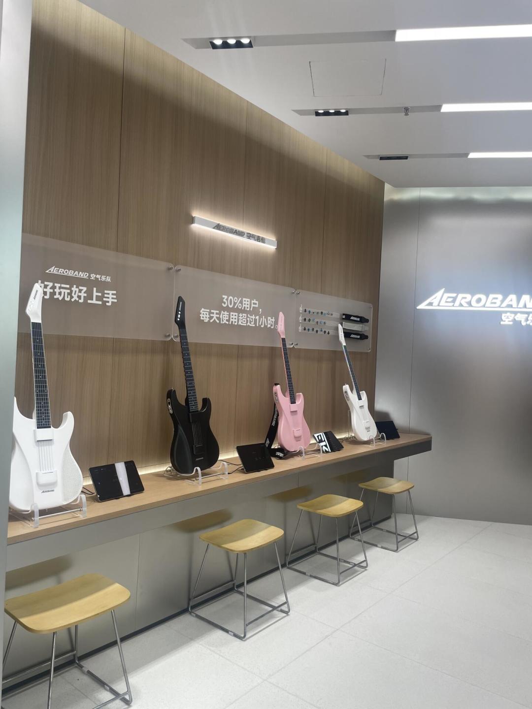 空气鼓凭着9万赞刷屏,AeroBand新品刚上市:一千多块,是解压神器还是新型智商税?