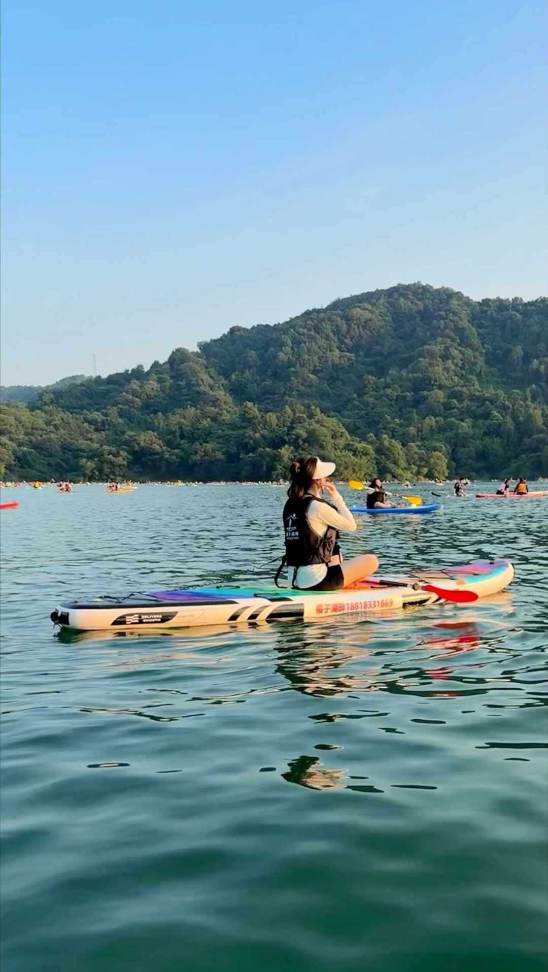 今夏两起桨板溺亡,都穿着救生衣:真正致命的不是翻板