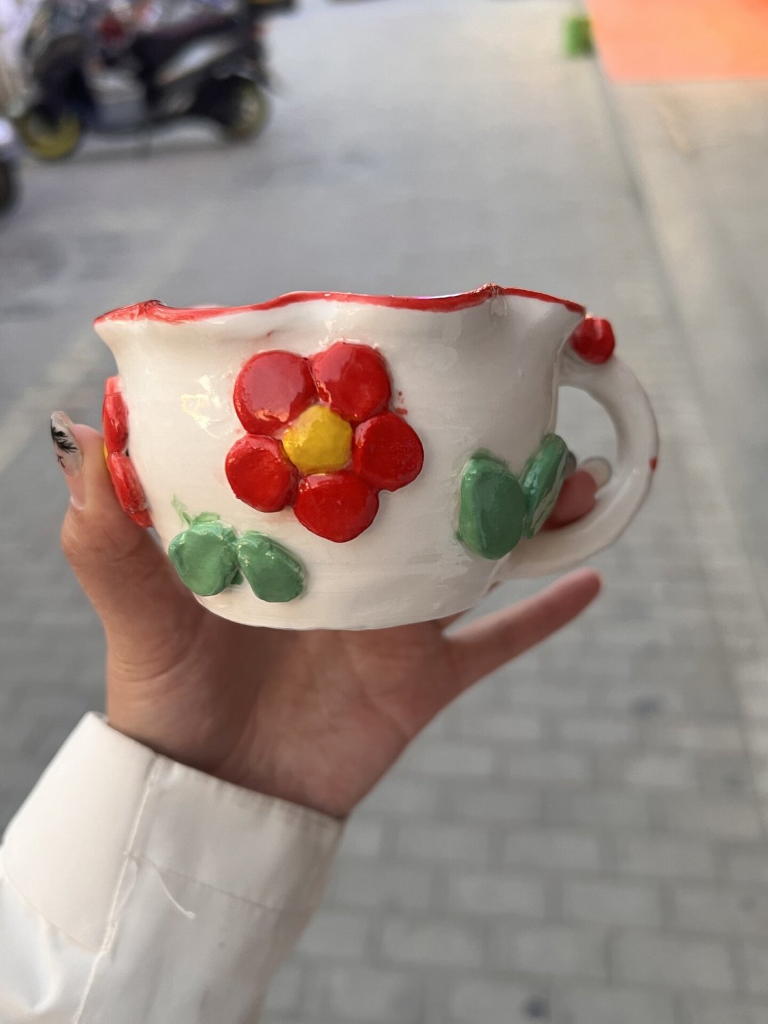 陶艺上色,觉得淡了才正好:为什么DIY杯子烧出来总变色