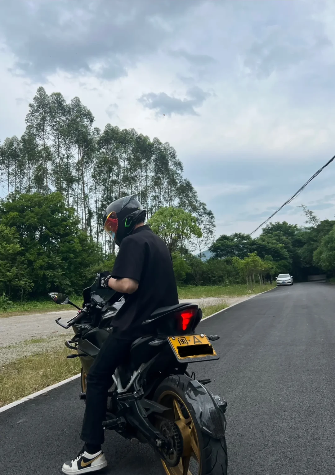 299km/h获刑与救命的装备:秋季骑行季之前,这份换装备指南值得收藏