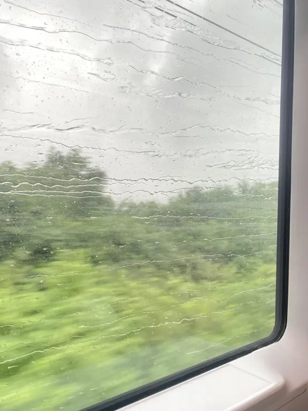 醒图“邪修P图”刷屏小红书:去雾、打光、一句话改雪景,免费手法都在这份清单里