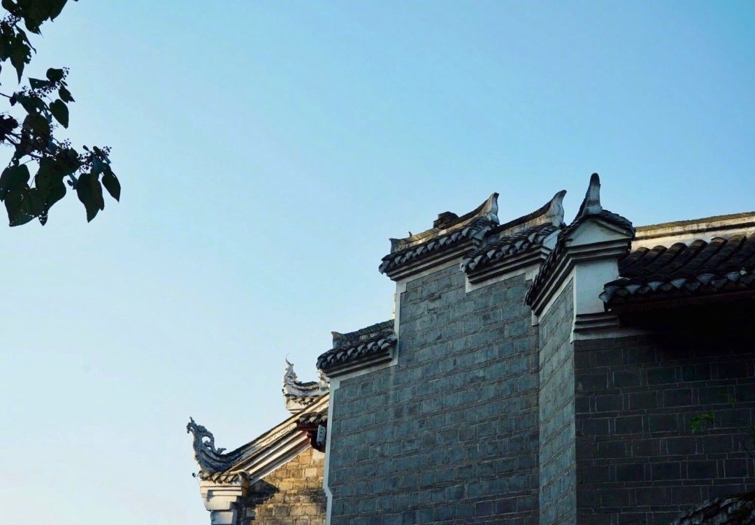 158元的青岩古镇旅拍值不值？翻完9篇避雷帖，替你问清了这6个问题