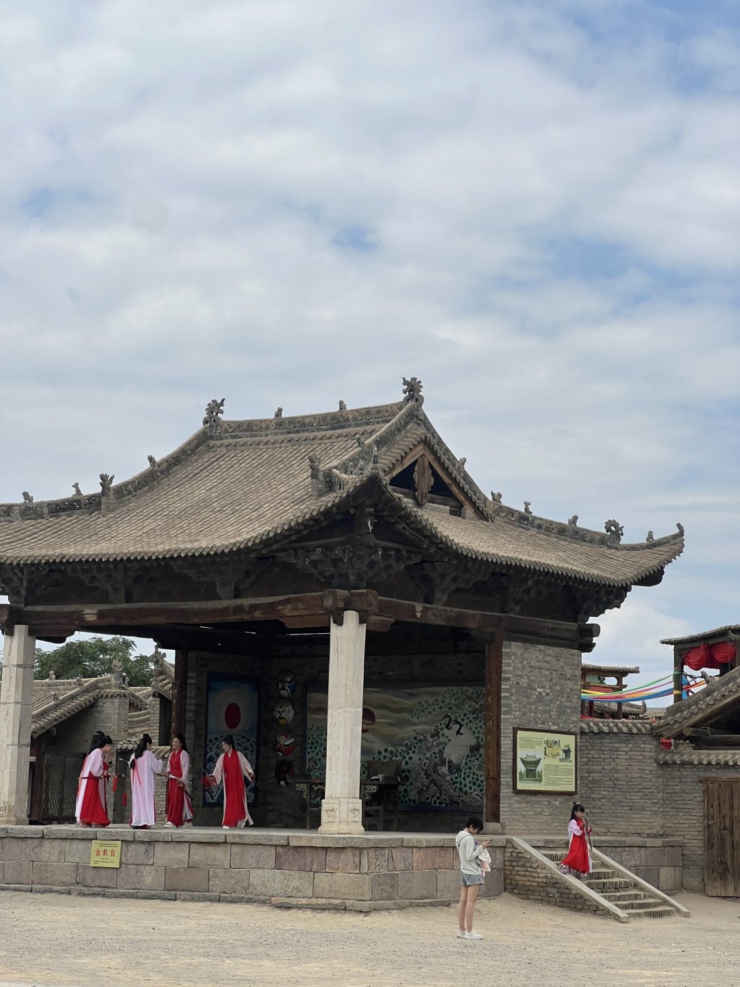 《牛来》票房从7169元干到破2700万，看哭这场逆袭的，居然是镇北堡