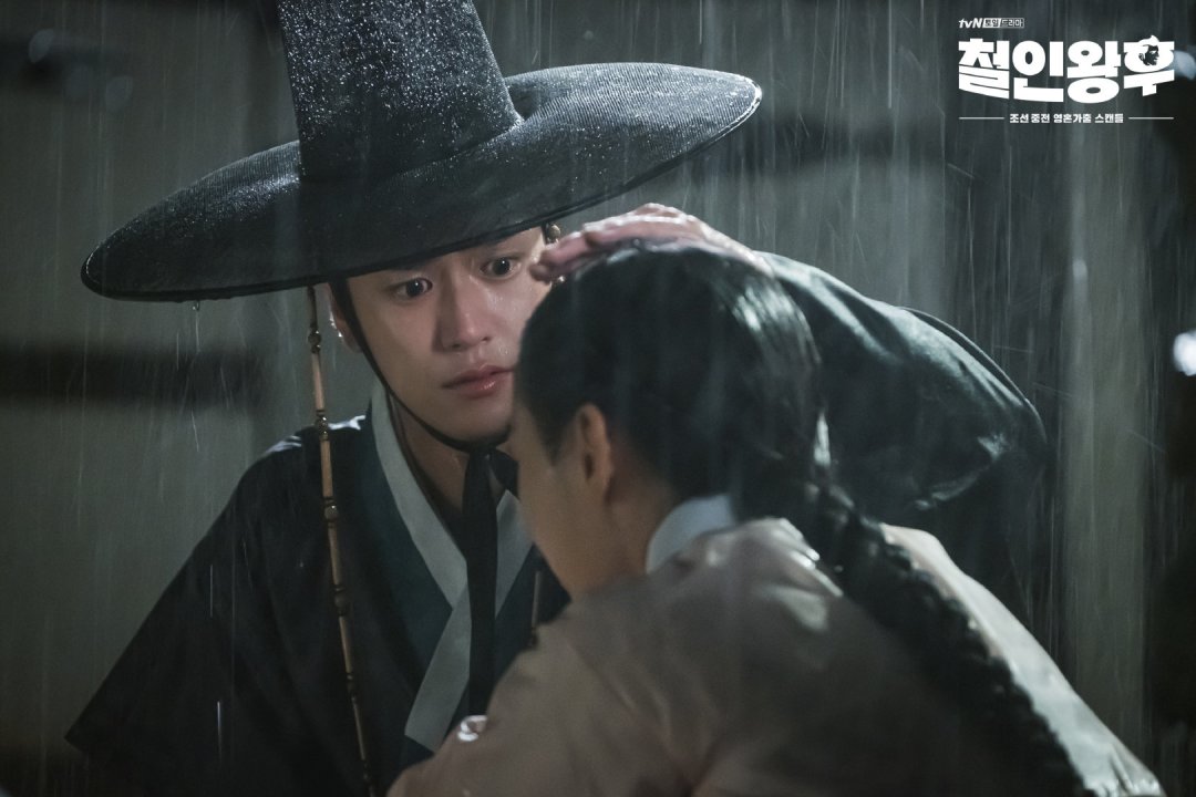 申惠善拿下青龙视后、导演新作开机:开播五年半的《哲仁王后》,现在重刷正当时