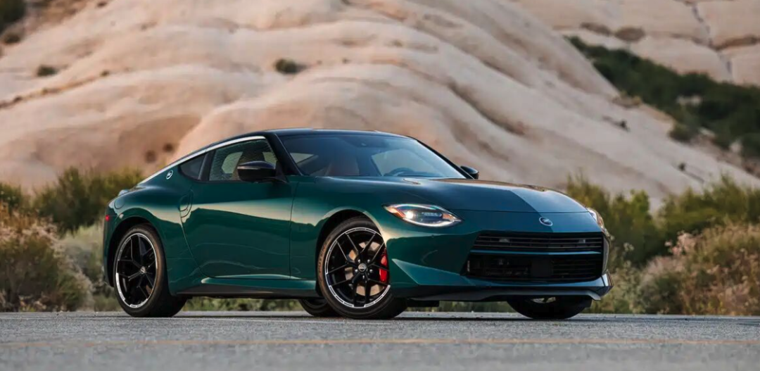 三年了,手动挡终于回来,还和自动挡一个价:2027款日产Z Nismo除了变速箱还有5处硬件变化