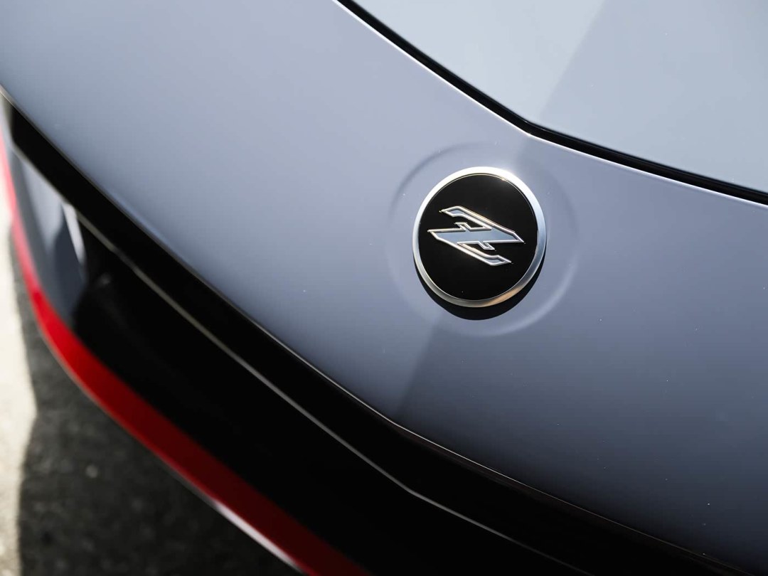 三年了,手动挡终于回来,还和自动挡一个价:2027款日产Z Nismo除了变速箱还有5处硬件变化