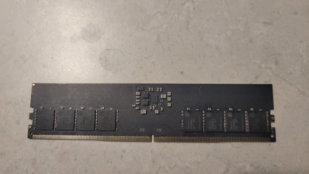 DDR5世界纪录推上13604 MT/s，内存涨价还没到头：这个夏天的HWBOT榜单能看出什么