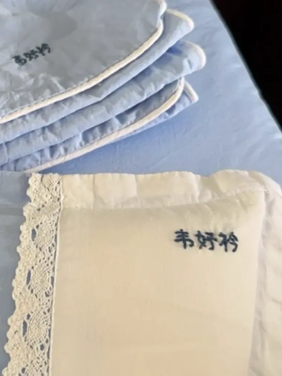 幼儿园姓名贴,买还是自己缝?翻了1000多条真实经验,整理出这份分场景攻略