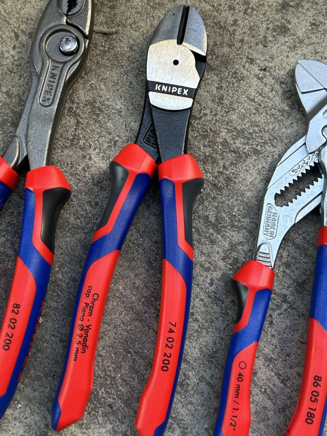 第二把 KNIPEX 比第一把更容易买错:翻完全网钳友的加购帖,我做了一张对照表
