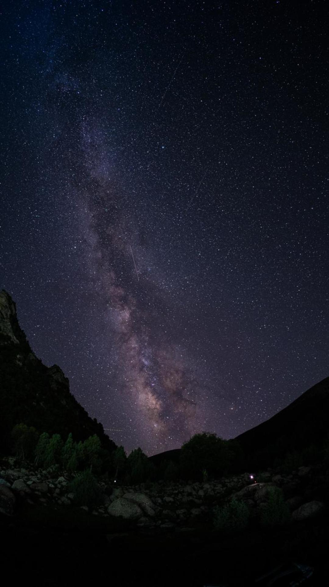 错过英仙座流星雨?用 Stellarium 补放一场,顺便预约下半年值得熬夜的天象
