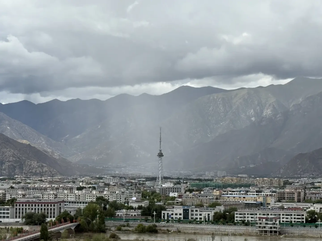 9月摩旅找搭子的帖子刷屏，8月出发的人还在淋雨：三个出发窗口和8笔真实花费，我替你算完了