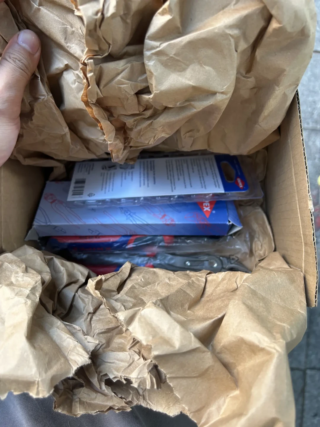 KNIPEX斜口钳正换代,有人收到了旧款:翻完全网避坑帖和鉴定帖,我把这份四款选购表也理齐了