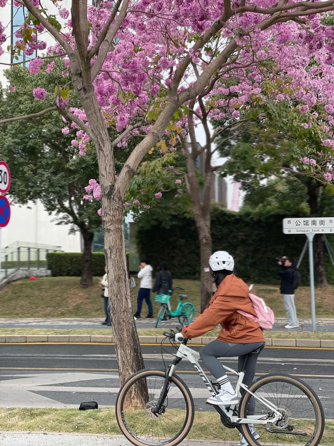 开学季将至,别急着捡毕业季二手车:大学新生第一辆山地车的三档路线与算账