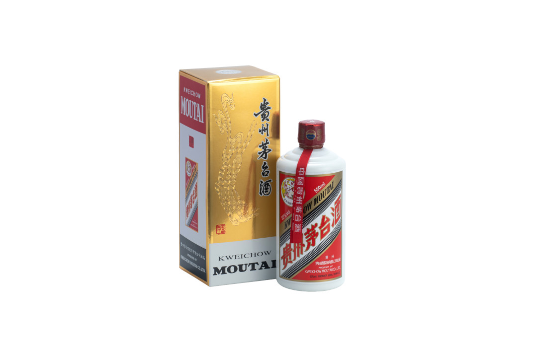 茅台中报净利近10年首降,但官方价格反而在涨:喝酒的人,现在是不是买入窗口?