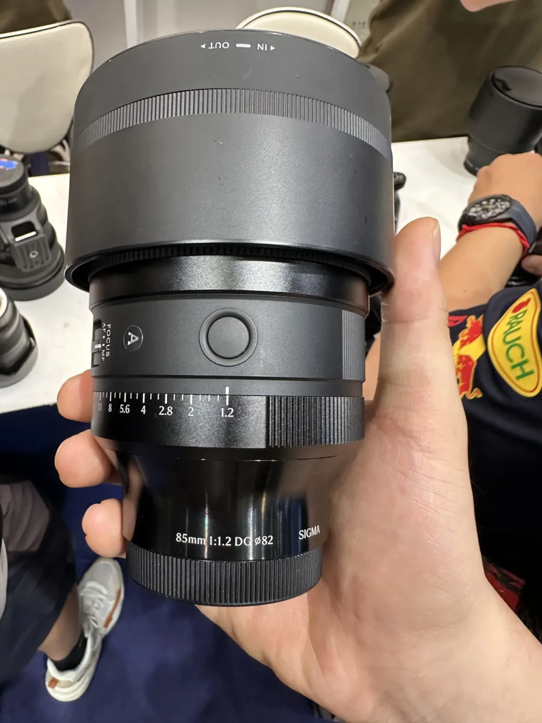 适马85mm F1.2发布倒计时:三个实锤信号、两个悬念,人像玩家等还是直接买现款?