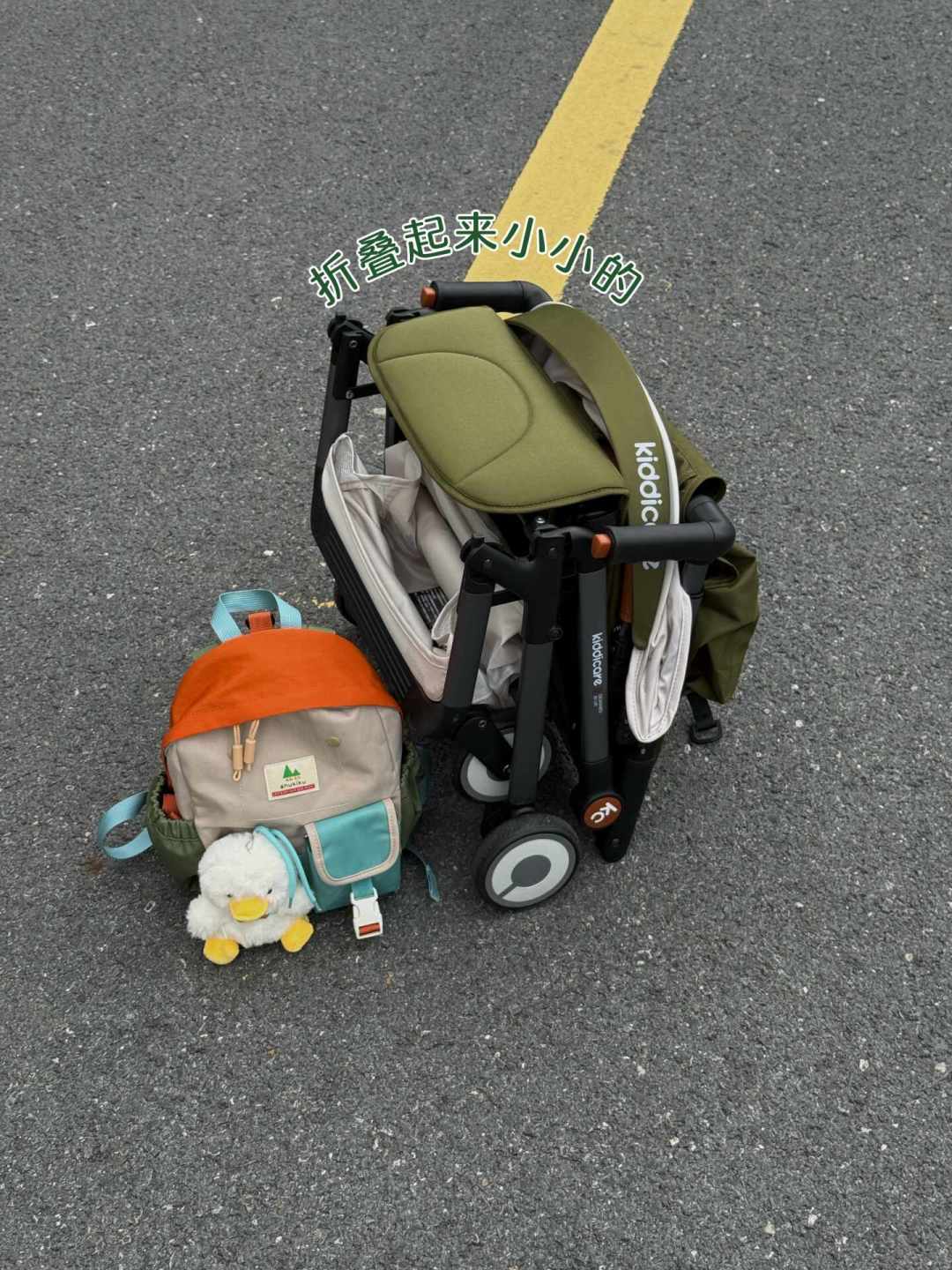 一半是智商税,一半是神器:带娃出行前,把口袋车和遛娃行李箱一次想明白