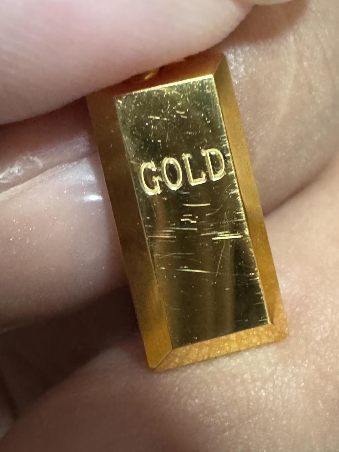 9.6万工行金条有划痕,拒收了还是退不掉:银行