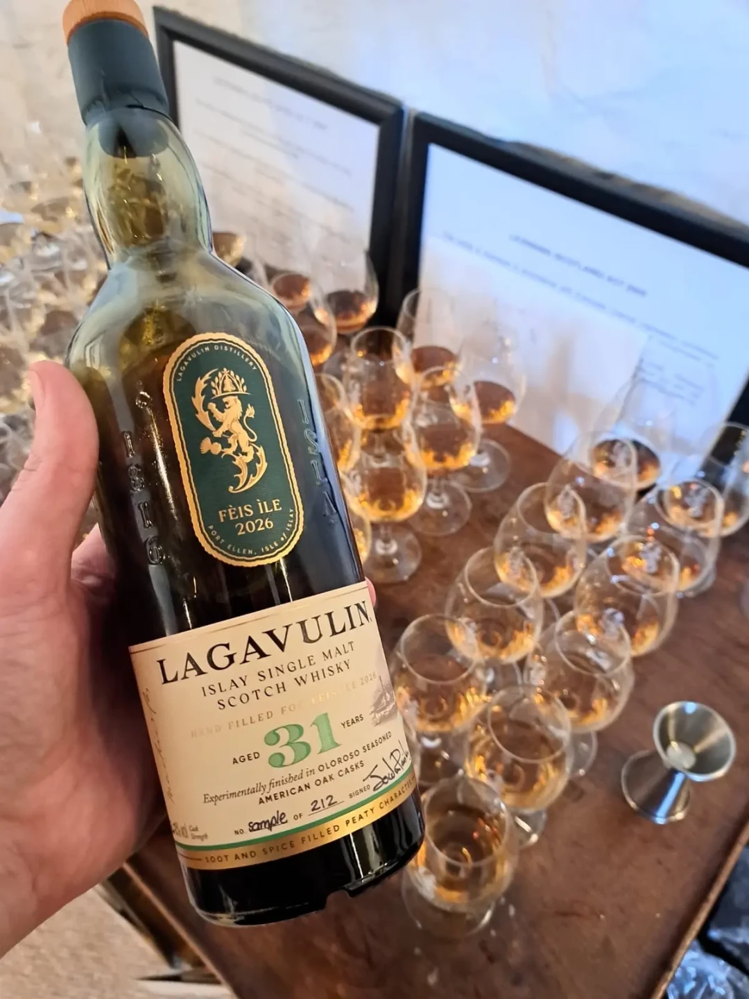 “乐加无差酒”的后半句是“只差钱”：把历年岛节评分与价格摆一起，看懂哪份溢价值得付