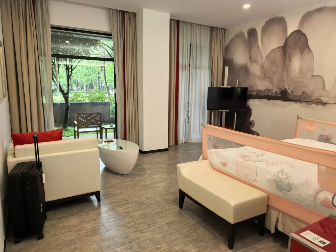 娃满4岁,才算真正解锁Club Med:对照8月6个村实测,把托管和一价全包的规则讲清楚