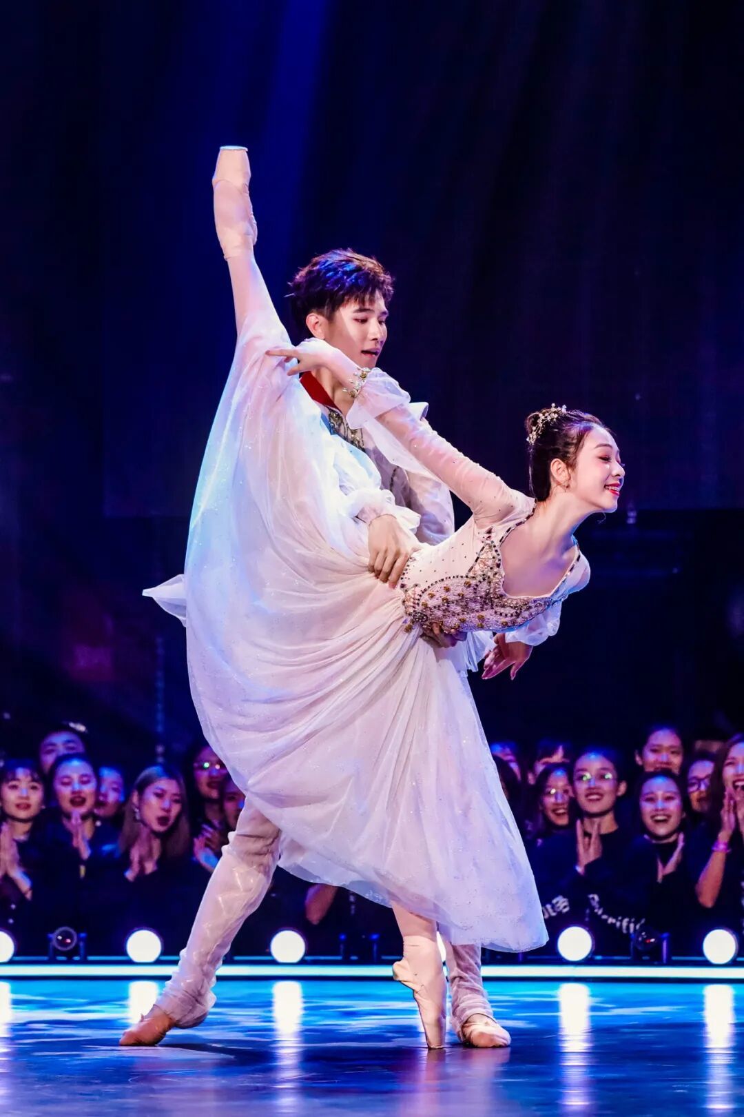《街舞7》筹备两年还没定档,《舞蹈新风暴》8月25日先播:替街舞粉把时间线捋全了,这个秋天怎么追看这3个信号