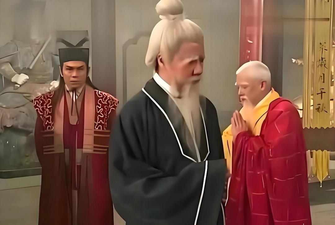 方证和冲虚是《笑傲江湖》的幕后BOSS?拿原著对了三处最火的证据:一条成立