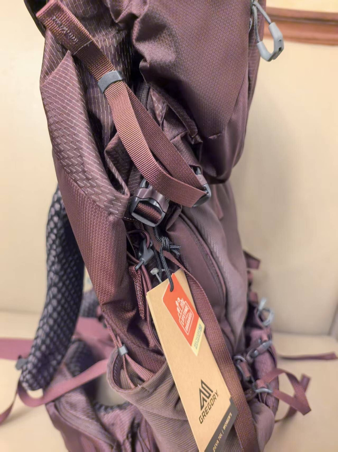 同样叫行疆:1200元的绝版清仓和3509元的新款,国庆前格里高利Deva选哪代?