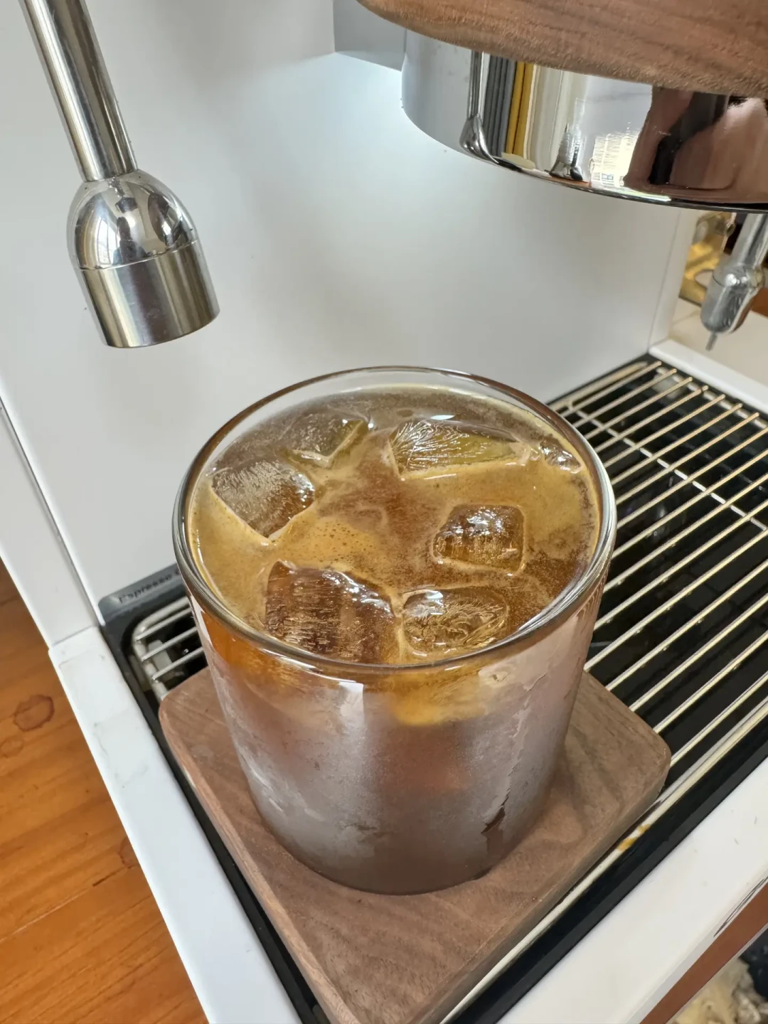 你的柏翠入门机大概率没坏:翻完3页“水汪汪”评论,第一笔加购不是磨豆机