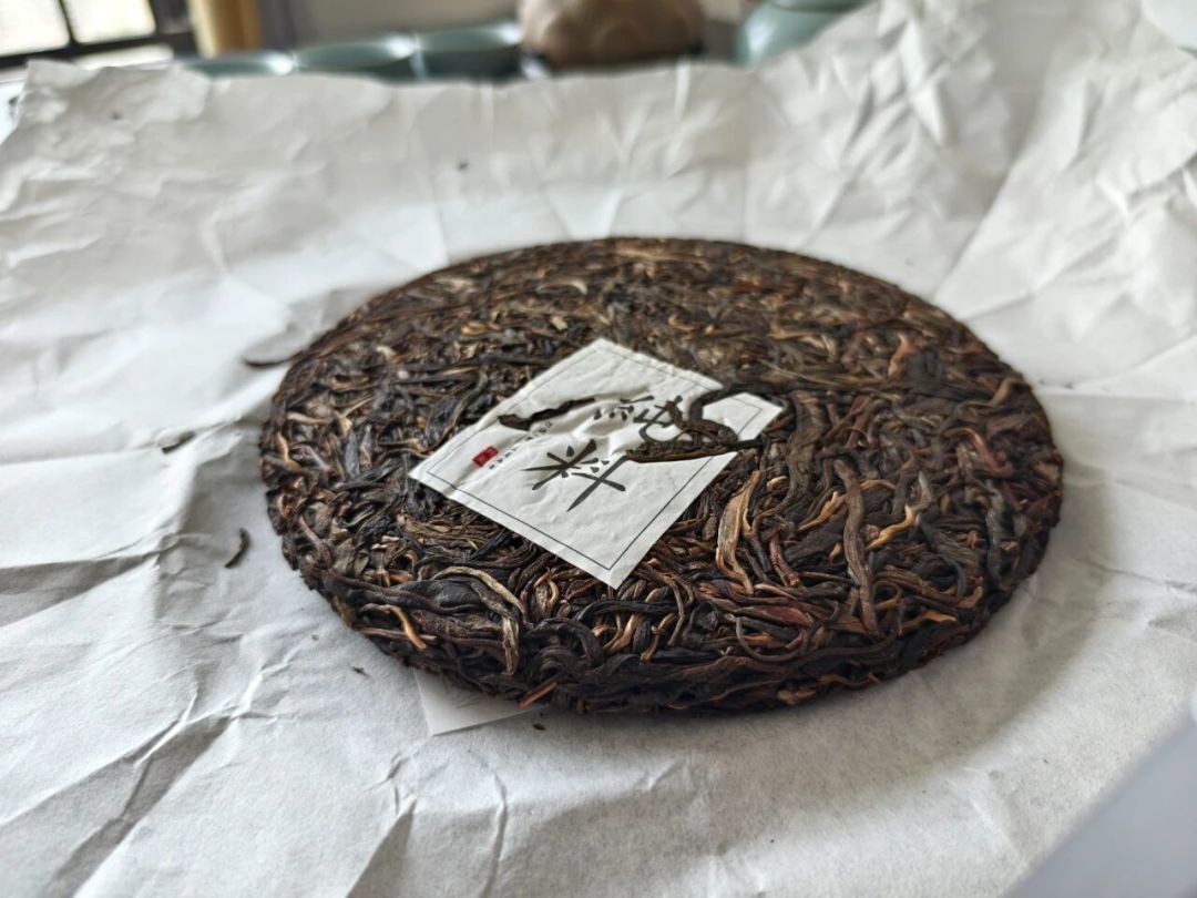 紫砂罐能存普洱吗?翻完全网三派观点,你可能想重新考虑家里那个罐子