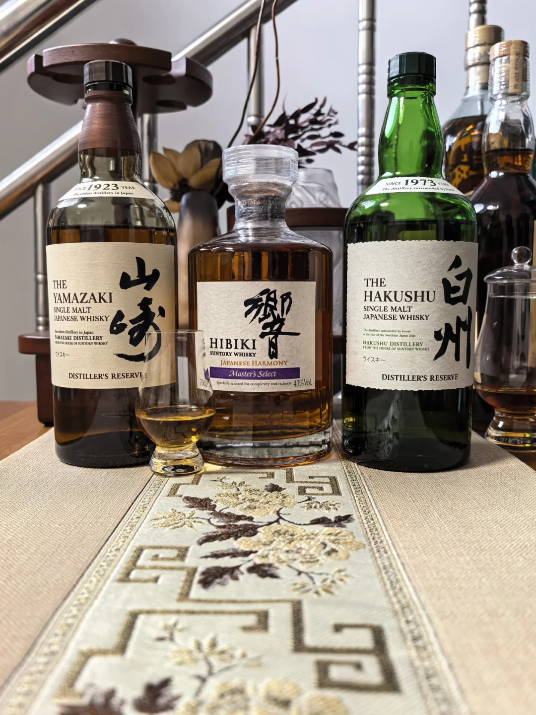 日威真的跌了:山崎12年从2000多跌到千元档,现在捡漏合适吗?