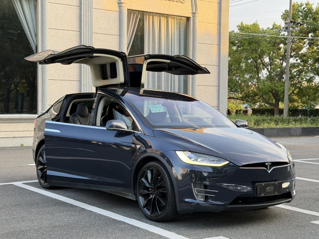 特斯拉把 Model S/X 全新配件按托盘拍卖:想捡“绝版”旗舰的,先查这5件事