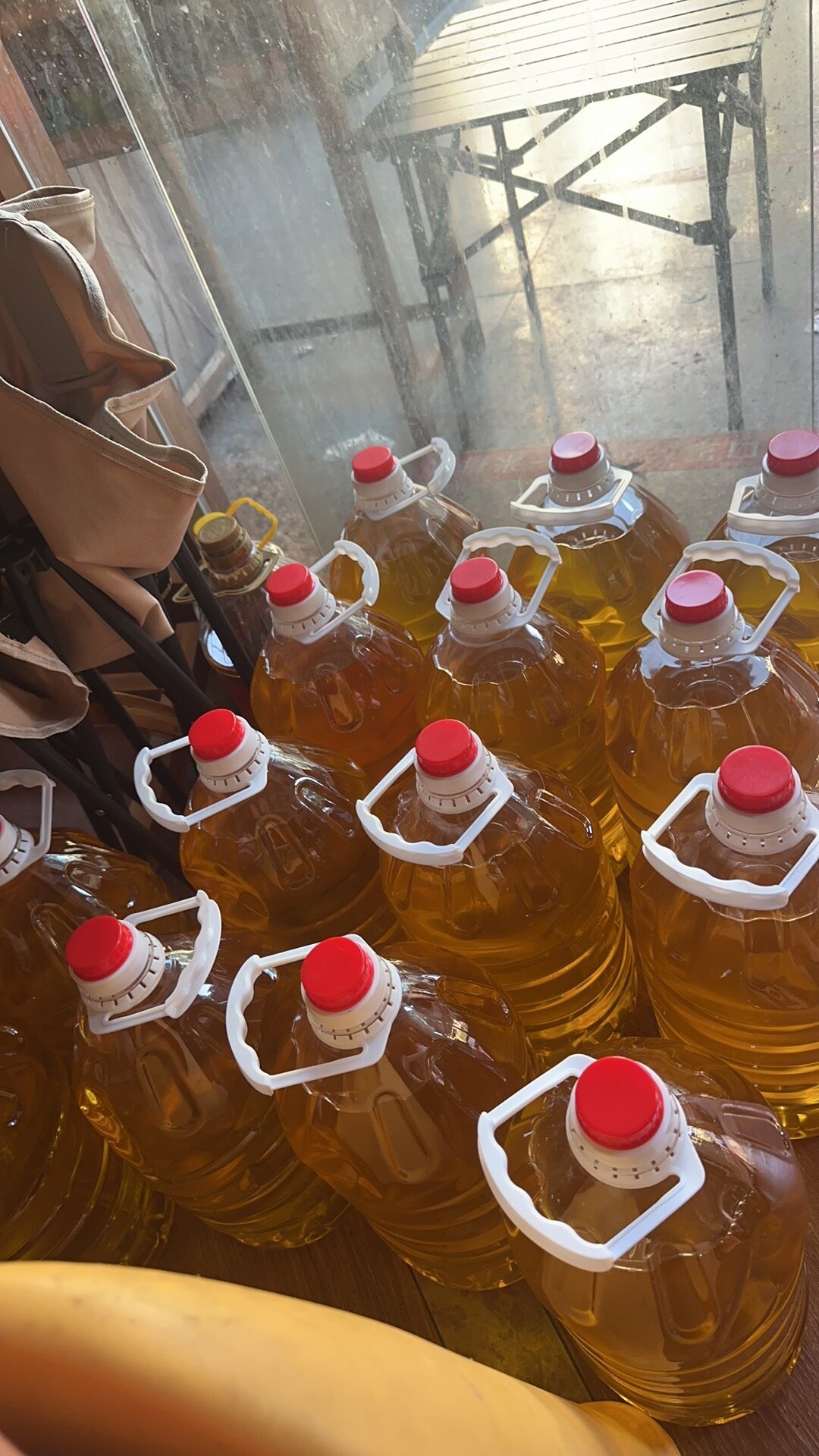 食用油新国标落地19天:清仓打折的旧标油到底能不能囤?3个谣言、2个误读先说清