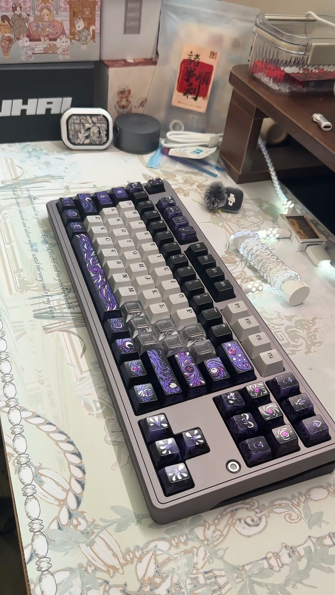 终于有一款不加价卖的马年键盘:极光80绝影上架半年,横评还喊它最优解,坑也是真的