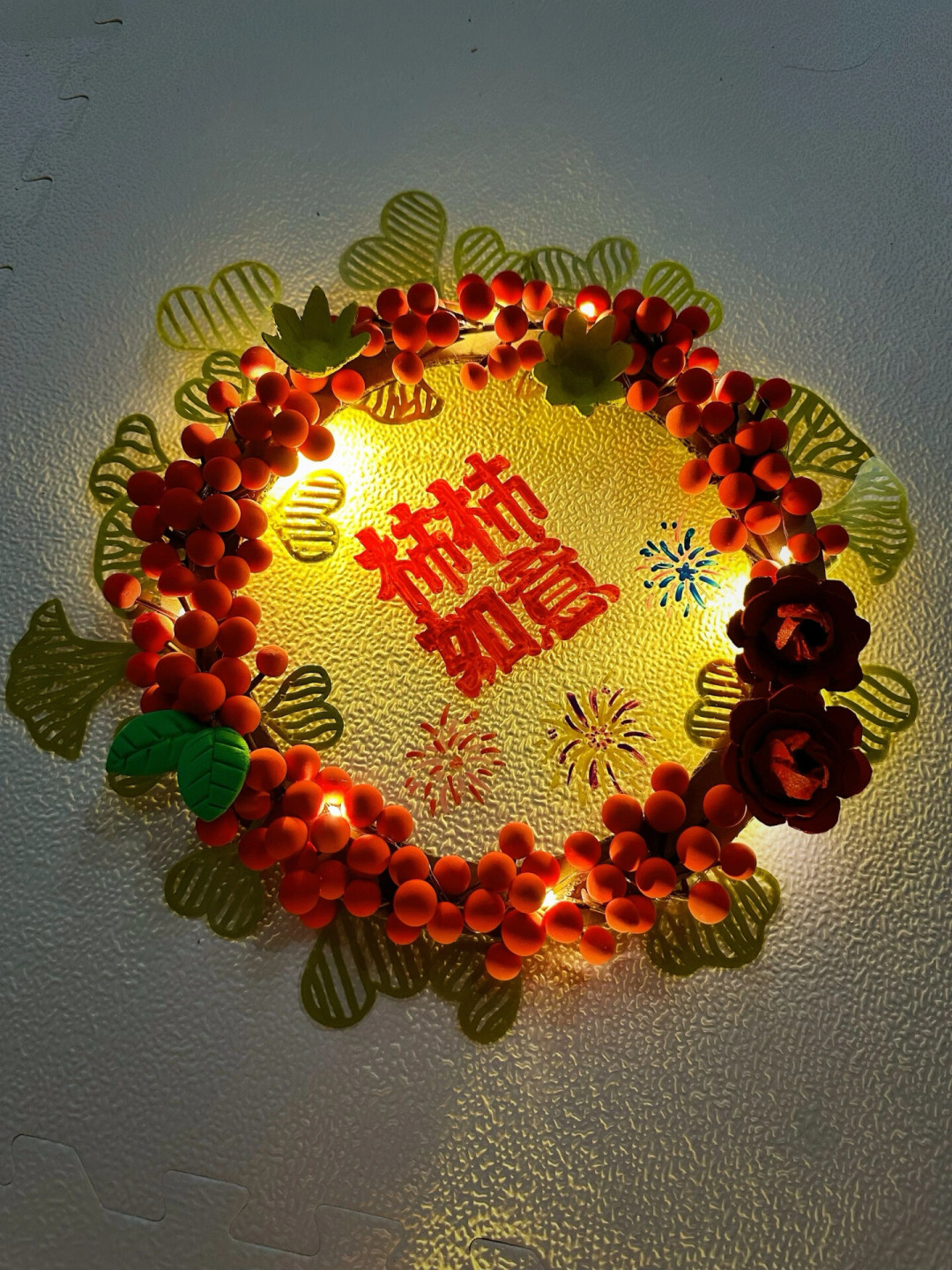 废物利用作业别急着买材料包：一个免费鸡蛋托，撑住四个节日，4万收藏的教程都替你验过了