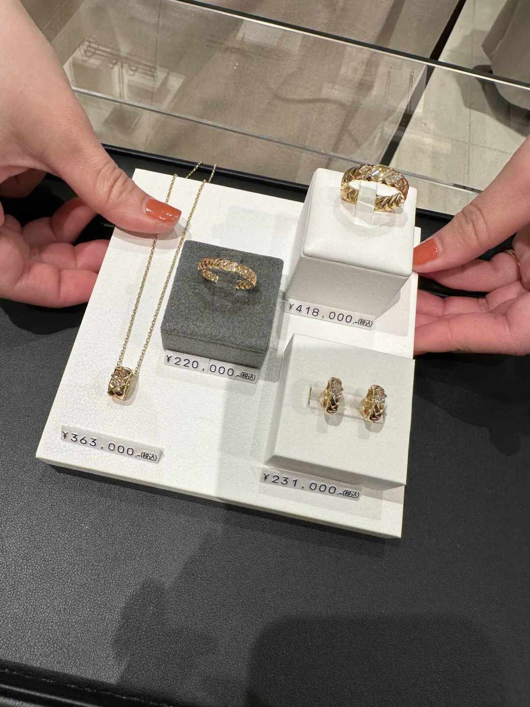 agete二手市场正在分化:绝版款被炒出