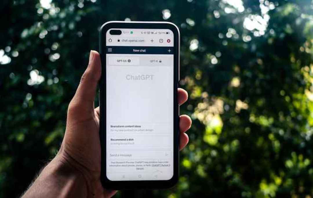 Claude刚打上水印,去水印工具就冲上万星:ChatGPT跟进之前,谁该真正紧张