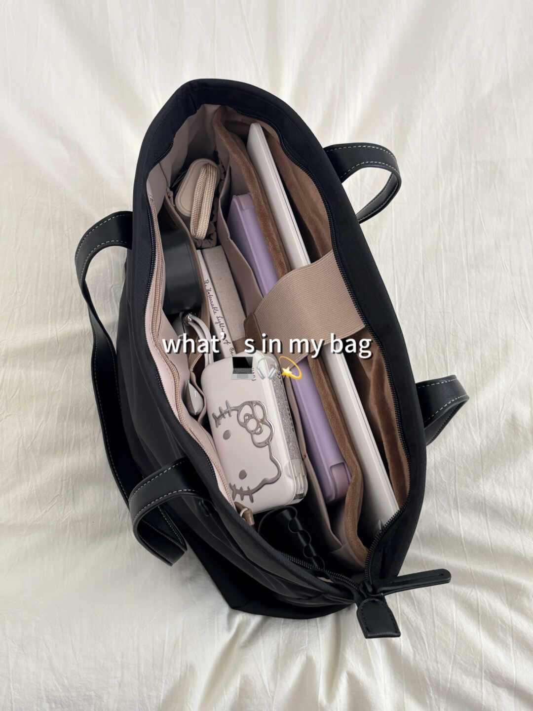 “重不重?勒肩吗?”百搭包帖子的评论区,全是这几个问题:上车前,先把四件硬件过一遍