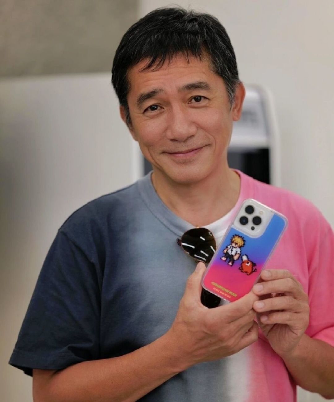 汤唯的哪吒手机壳又被聊了:文艺青年喊天塌了,找同款的才发现没有官方版
