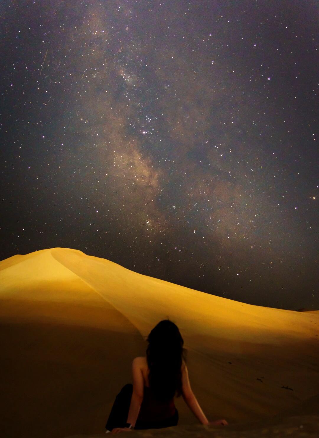 错过英仙座流星雨?我把2026下半年天象的月相和周几都算了一遍,真正值得熬夜的只有一场