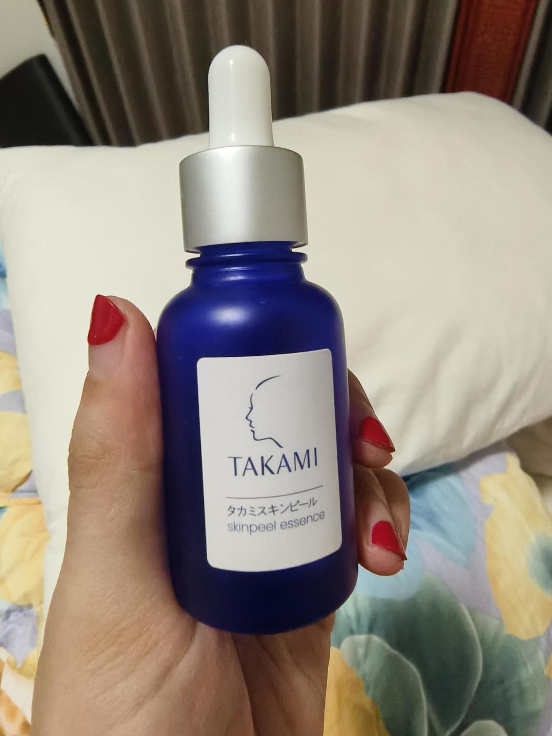 有人叫它“闭口杀器”,有人说用完一瓶没用:翻了全网TAKAMI小蓝瓶真实口碑,会员节上车前先看这篇
