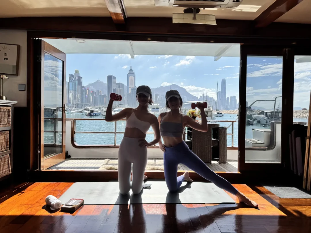 真正火的海上瑜伽帖子，没一篇在聊瑜伽：看完四平台上百篇帖子，我整理出夏天结束前找到靠谱「组织」的方法