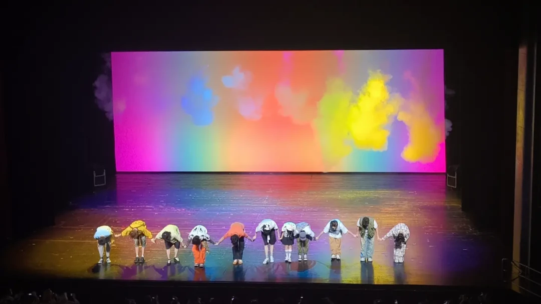 喜人奇妙夜深圳首演repo刷屏：线下真有那么神吗，谁该冲谁该等一看就懂