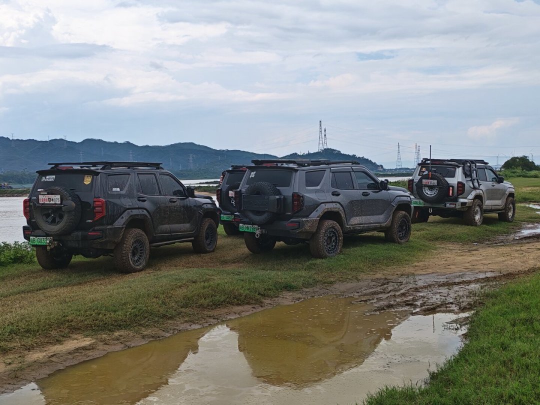 露营局变救援局:雨季轻越野防陷车,300块装备和5步自救一次说清